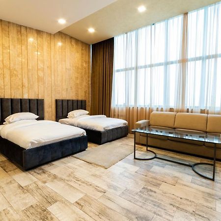 B H Y Guesthouse In يريفان المظهر الخارجي الصورة